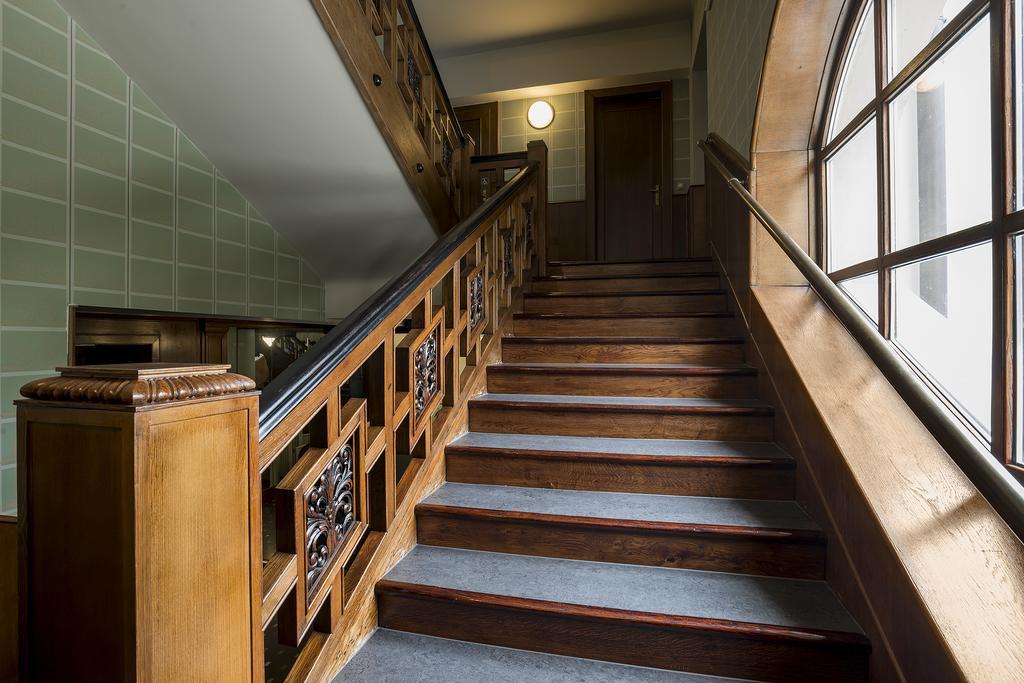 Hradec Králové Hotel Okresni Dum מראה חיצוני תמונה