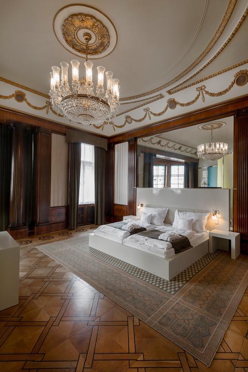 Hradec Králové Hotel Okresni Dum חדר תמונה