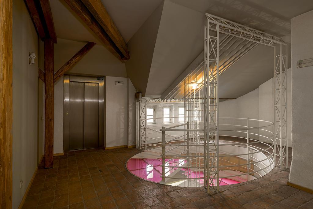 Hradec Králové Hotel Okresni Dum מראה חיצוני תמונה