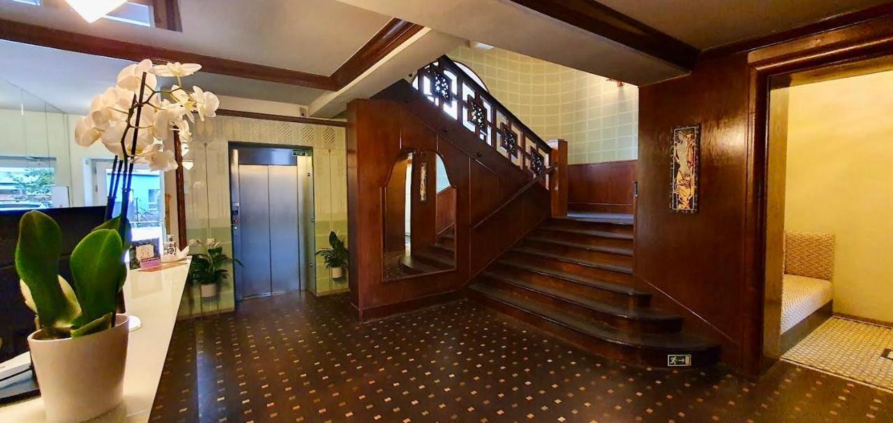 Hradec Králové Hotel Okresni Dum מראה חיצוני תמונה
